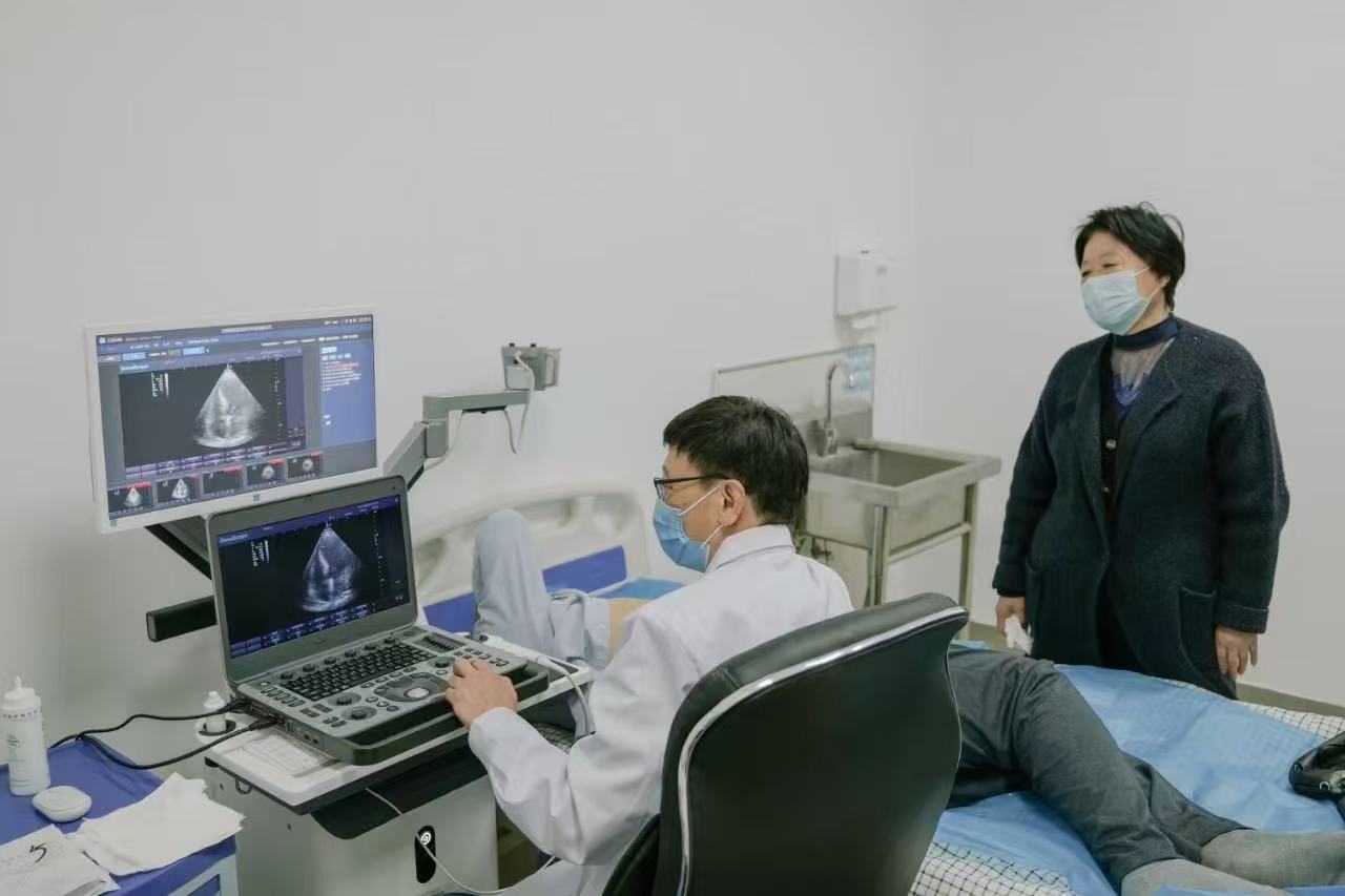 医疗电子安徽首款自立研发!彩色超声影象诊断装备量产上市(图1) 医疗电子安徽首款自立研发!彩色超声影象诊断装备量产上市(图1)